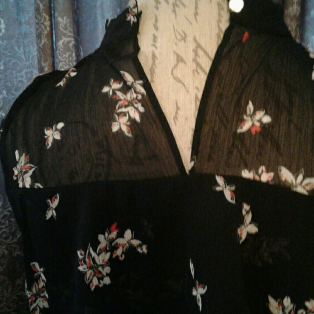 Sleeveless dress - Picture 4 of 6